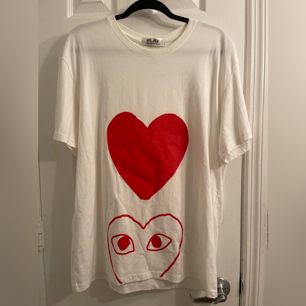 White play shirt